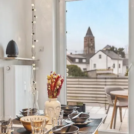 Ddhomes 4 Raum 7 Betten Mit Terrasse Naehe Am Rhein شقة